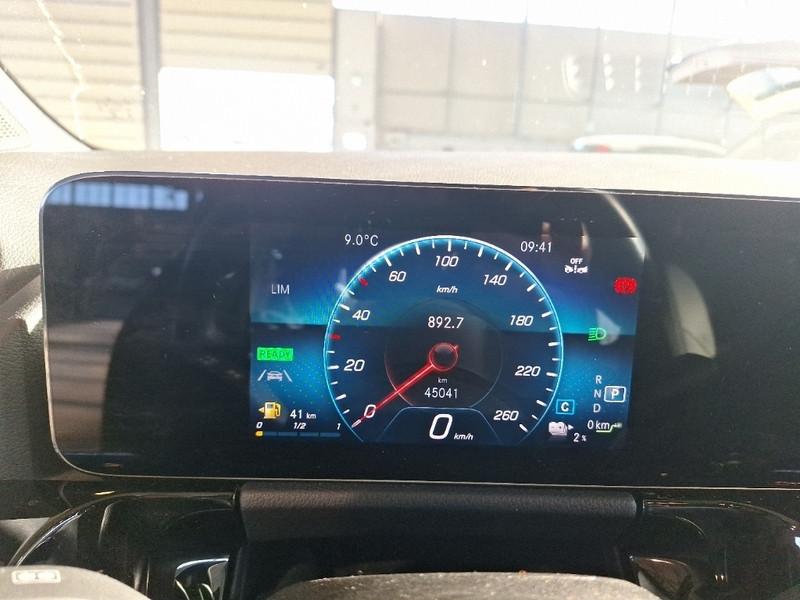 MERCEDES-BENZ GLA 250 e Plug-in hybrid Auto Business Extra