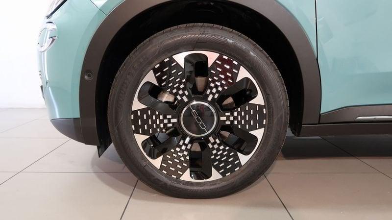 FIAT 600 600 1.2 hybrid La Prima II 145cv auto