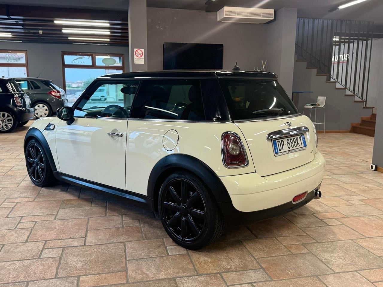 Mini 1.6 16V Cooper D