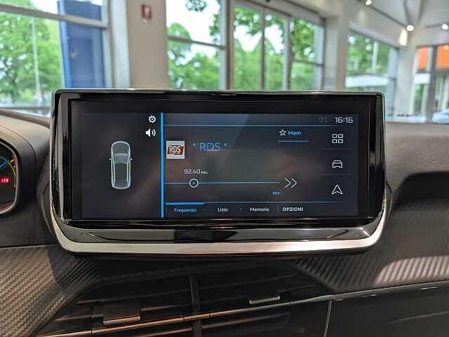 Peugeot 2008 Hybrid 136 e-DCS6 Style