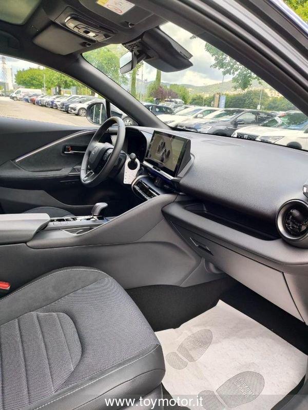 Toyota C-HR (2023-) 1.8 HV Lounge