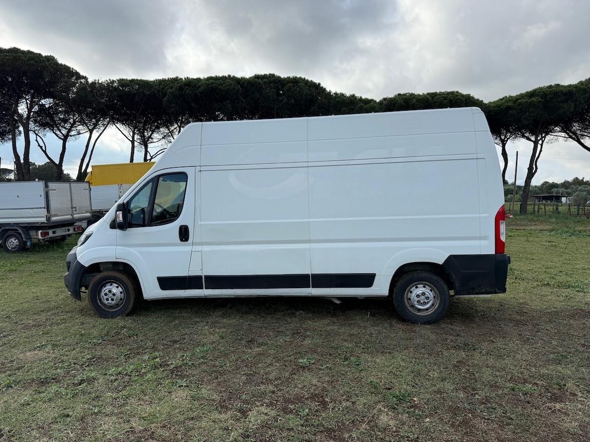Peugeot BOXER 335 2.0 BlueHDi 130CV Furgone