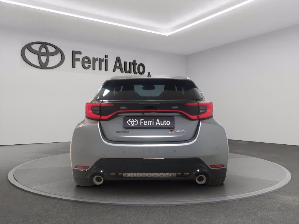 TOYOTA GR Yaris 1.6 Circuit dat-8 del 2025