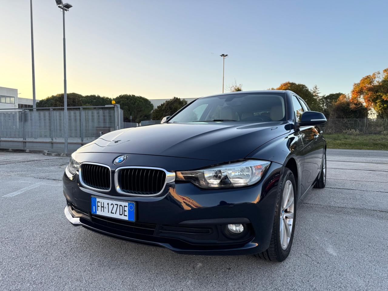 BMW 320d Automatic Touring XDRIVE - Navi 17