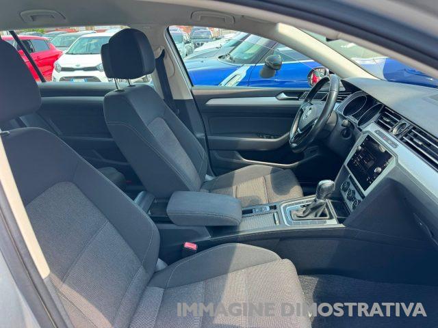 VOLKSWAGEN Passat Variant 2.0 TDI 150 Cv DSG Executive BlueMotion Tech.