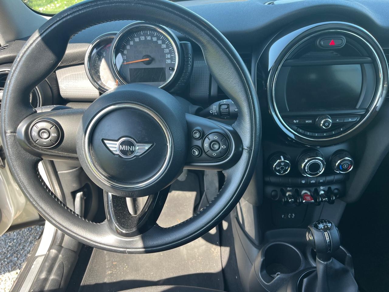 Mini Cooper 1.5 benzina 136 cv