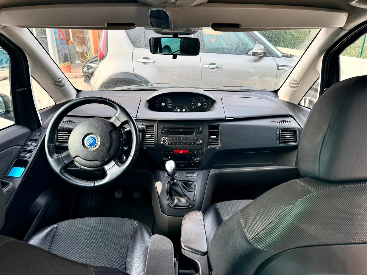 FIAT Idea 1.4 16V BlackEnergy