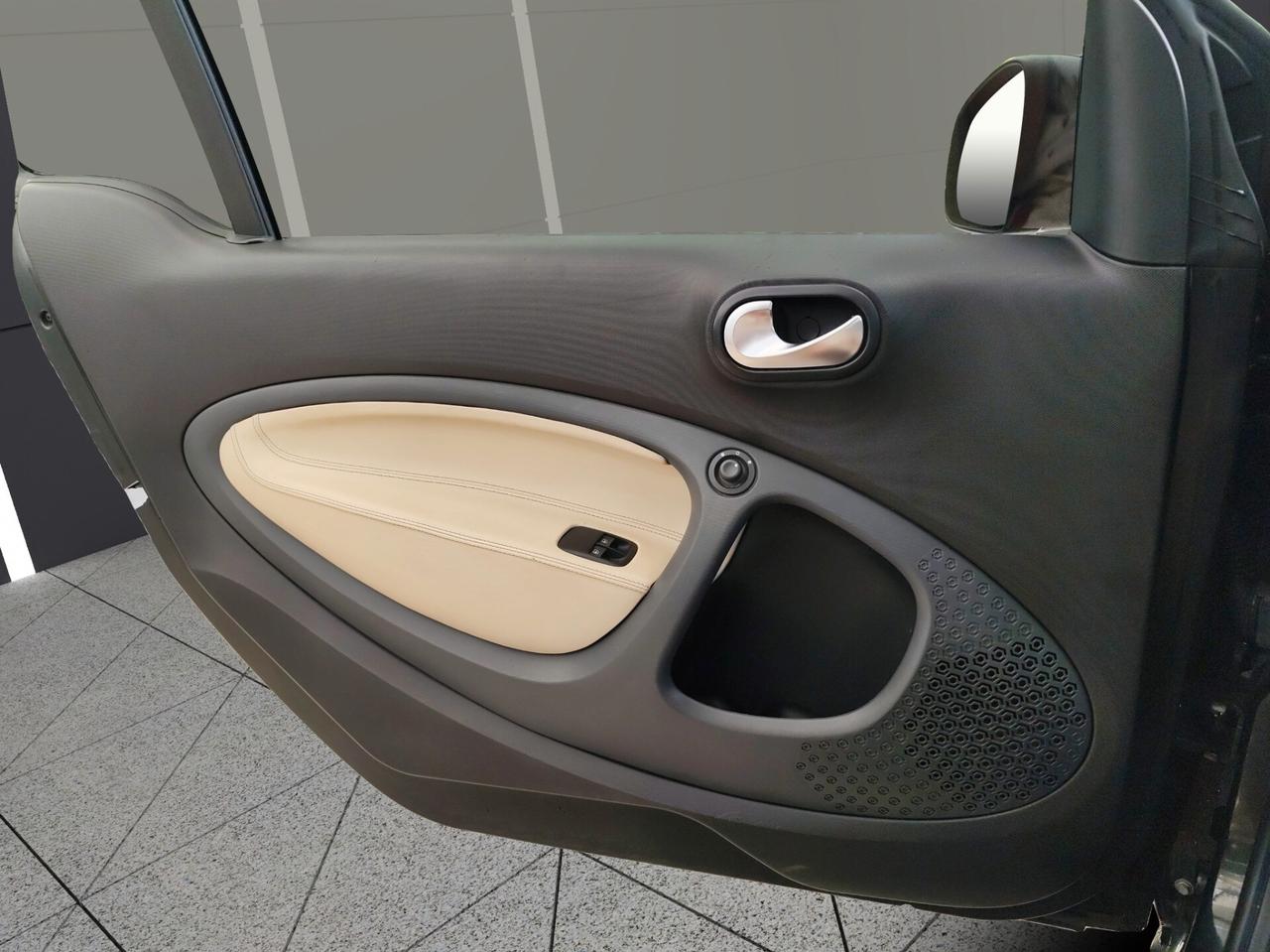SMART fortwo 3ªs.(C/A453) fortwo BRABUS 0.9 Tu...