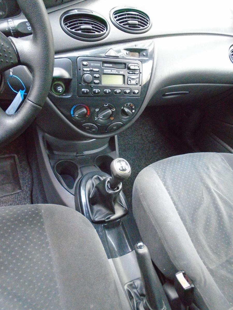 FORD Focus '02 5p 1.6i 16v Ghia FL