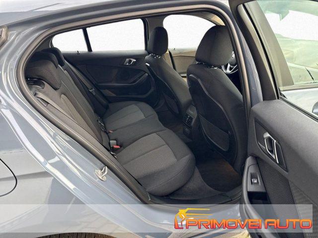 BMW 118 i 5p. Advantage