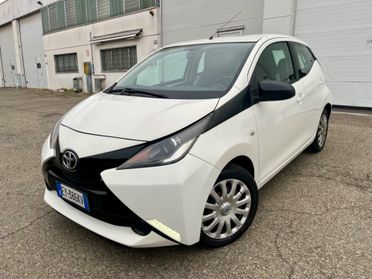 Toyota Aygo 1.0benz 2015 163.000km neopatentati