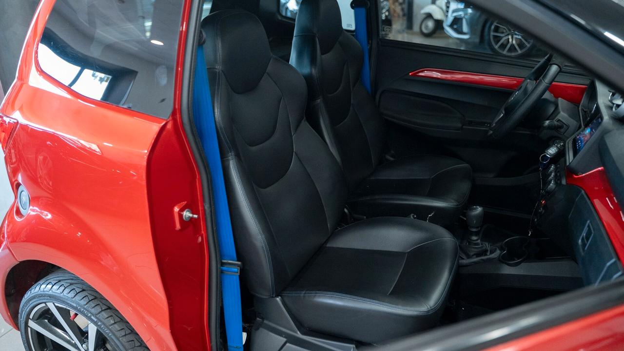 Aixam GTO 16" PACK LUCI CARPLAY LED PELLE FULL OPTIONAL