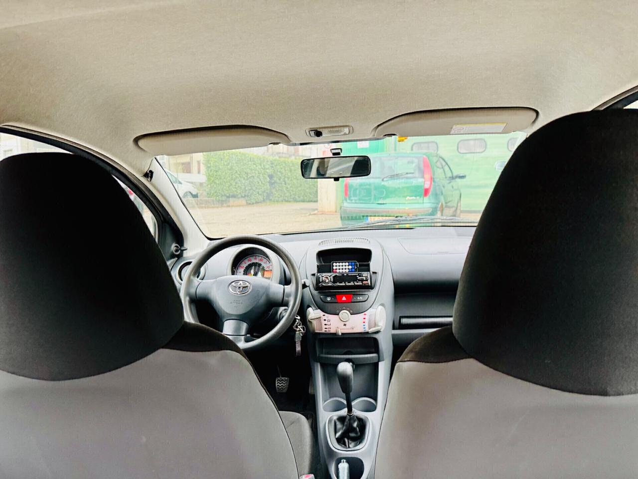 Toyota Aygo 1.0 12V 5 porte OK NEOPATENTATI