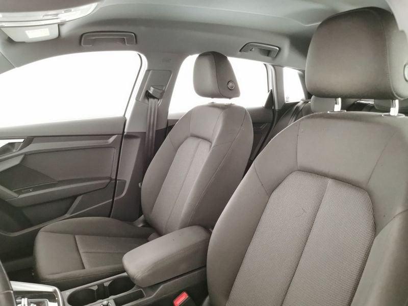 Audi A3 Sportback 30 1.0 tfsi mhev Business s-tronic