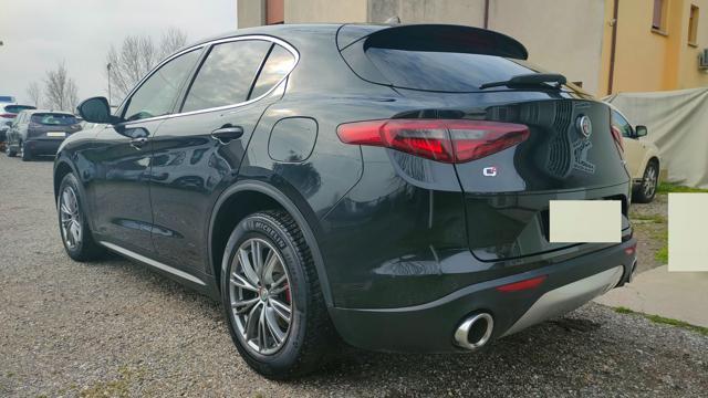 ALFA ROMEO Stelvio 2.2 Turbodiesel 210 CV AT8 Q4 Executive Gancio