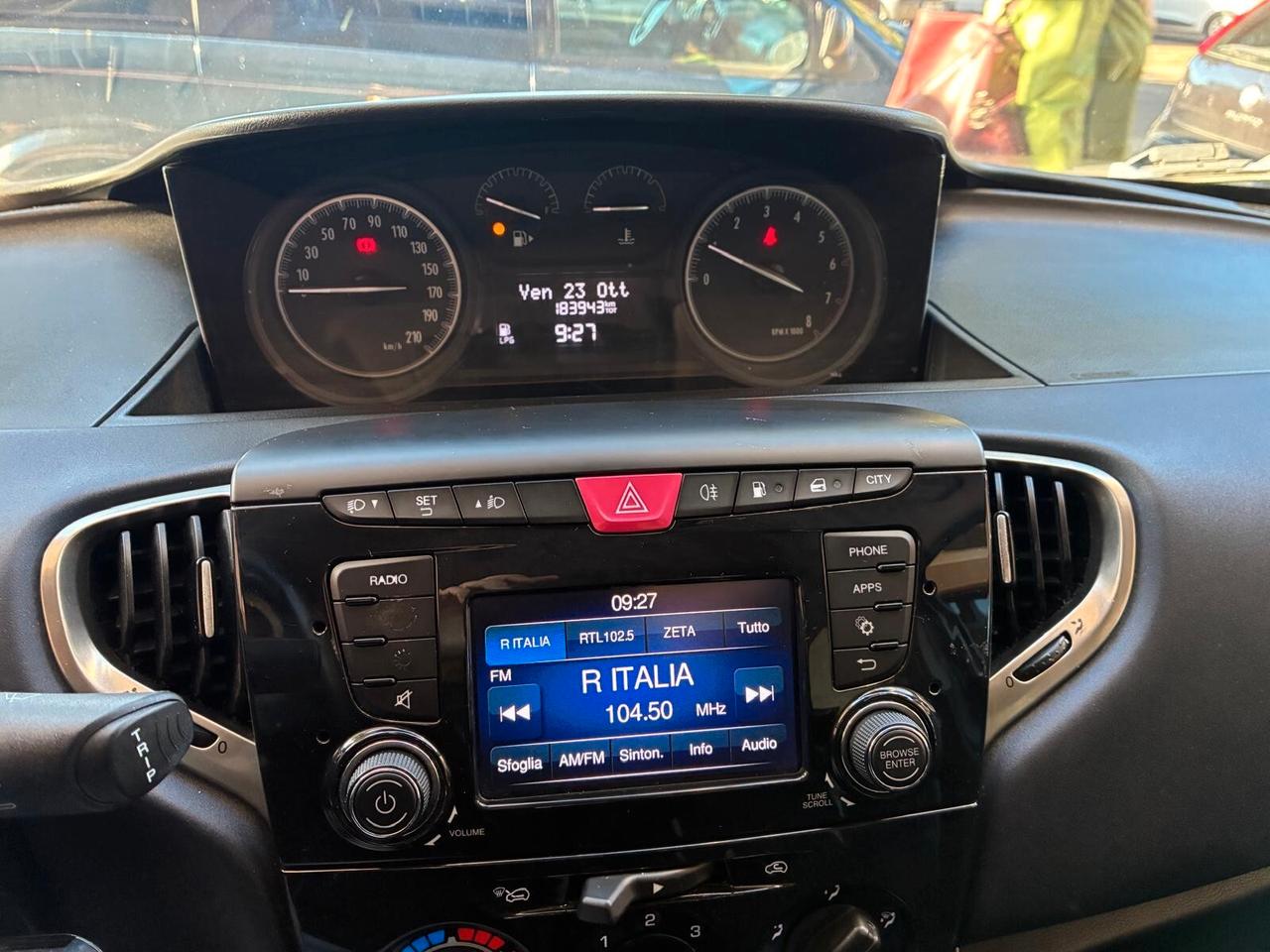Lancia Ypsilon 1.2 GPL 5 porte-2017