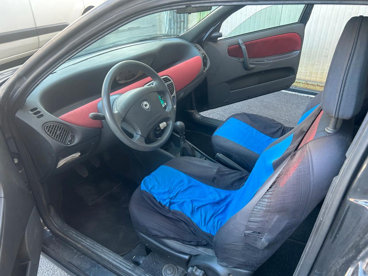 Lancia Y 1.2i cat Elefantino Blu