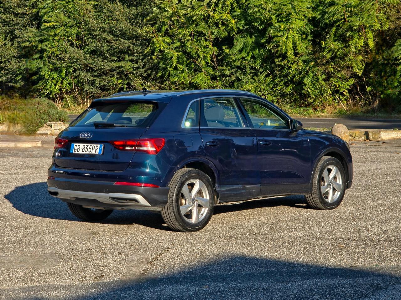 Audi Q3 35 TDI S tronic line edition 2020-E6 Automatico