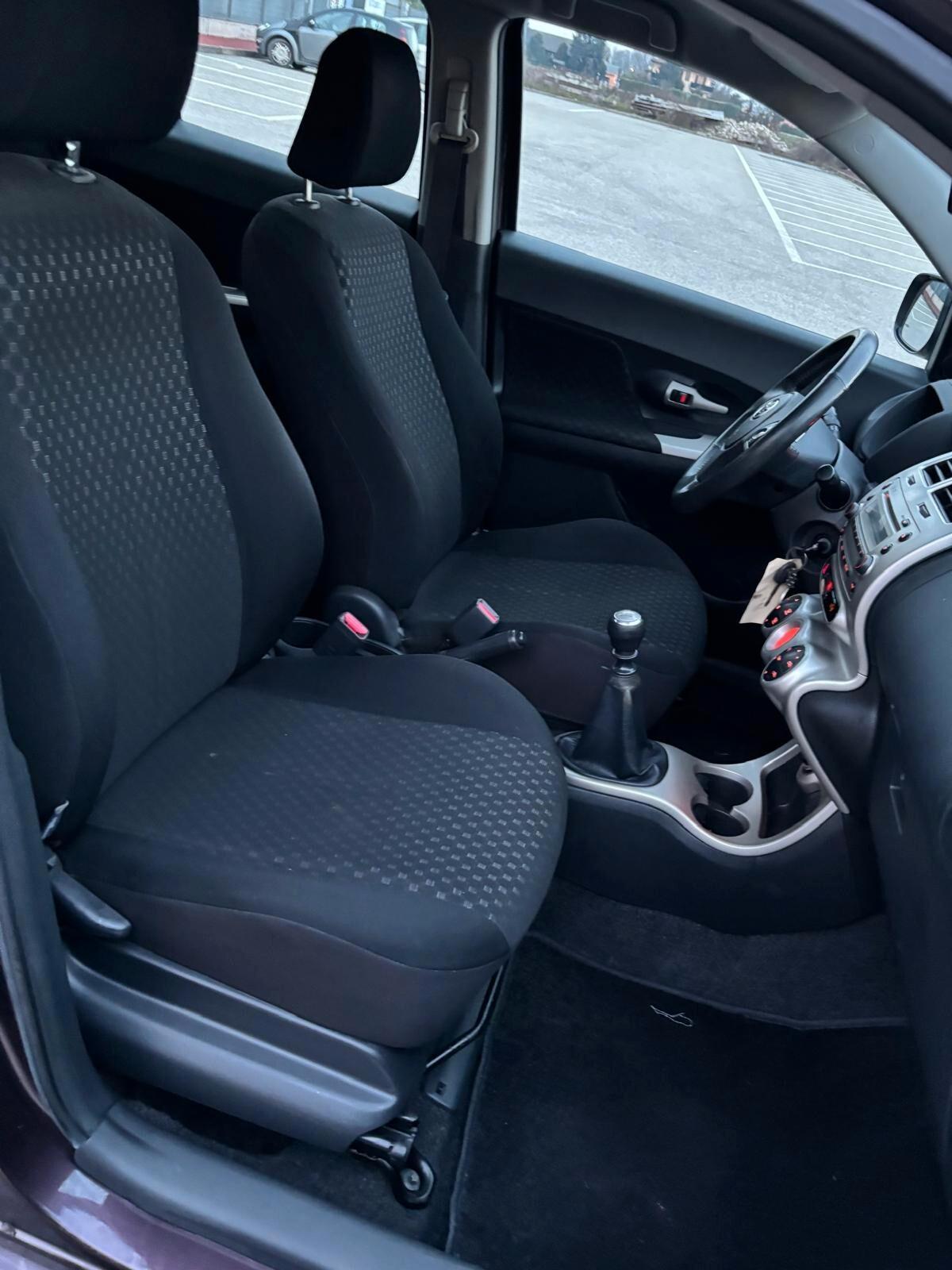 Toyota Urban Cruiser 1.3 Luxury KM ORIGINALI CERTIFICATI SEMPRE TAGLIANDATO