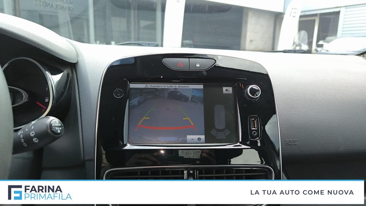 RENAULT Clio IV 2017 - Clio 0.9 tce Moschino Life 75cv