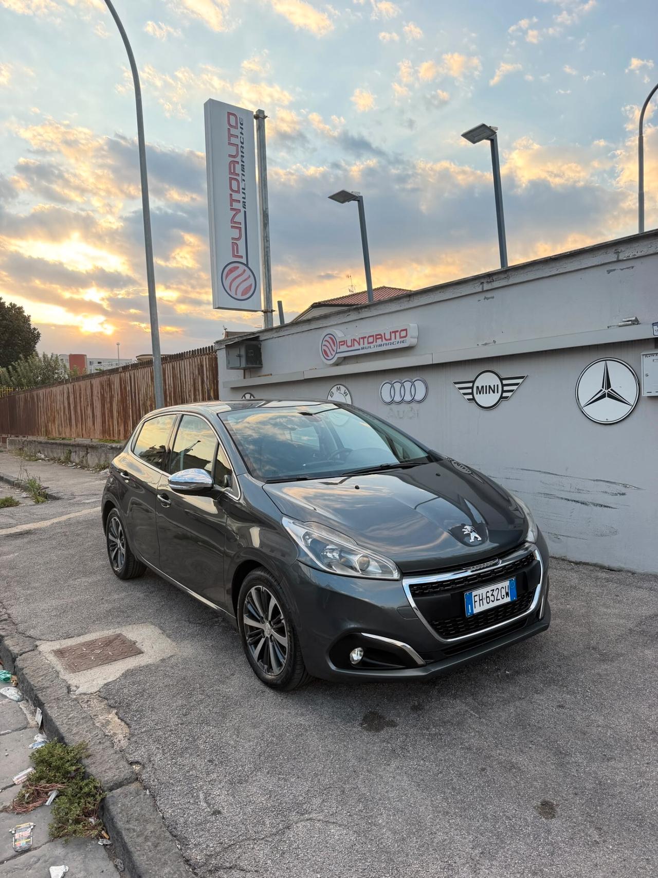 Peugeot 208 I 2015 5p 1.6 bluehdi Allure 75cv