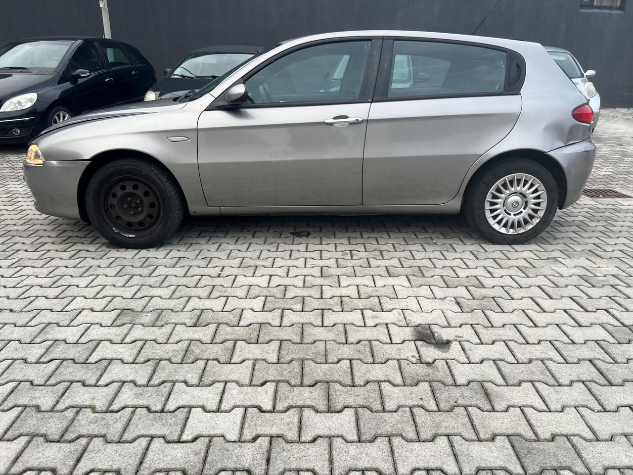 Alfa Romeo 147 1.6 16V TS (105) 5 porte Progression gpl