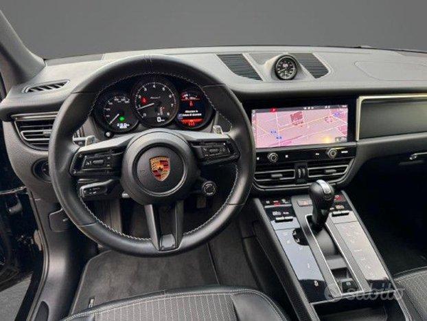 PORSCHE Macan 2.0 T