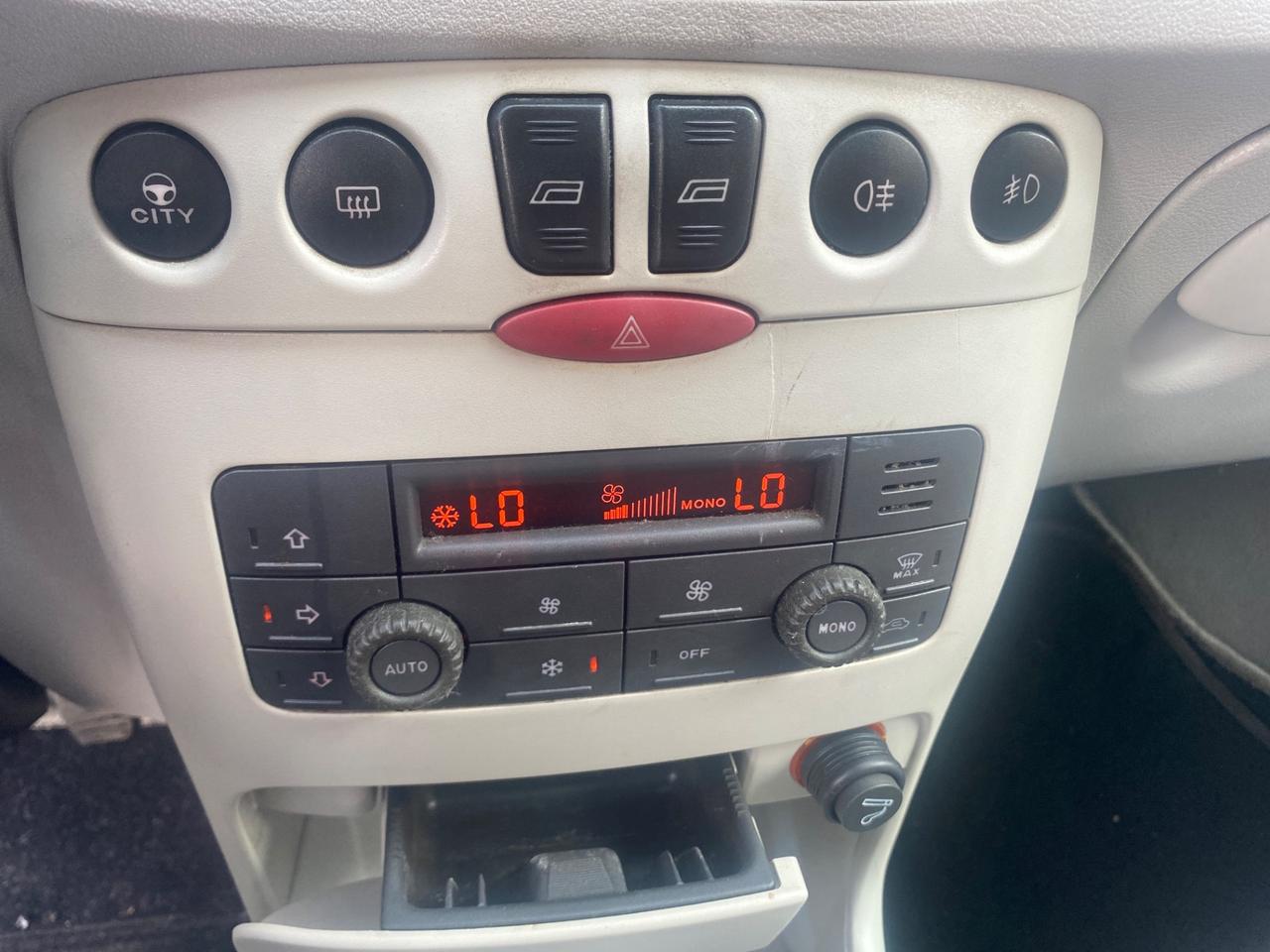 Fiat Punto 1.2i cat 5 porte ELX