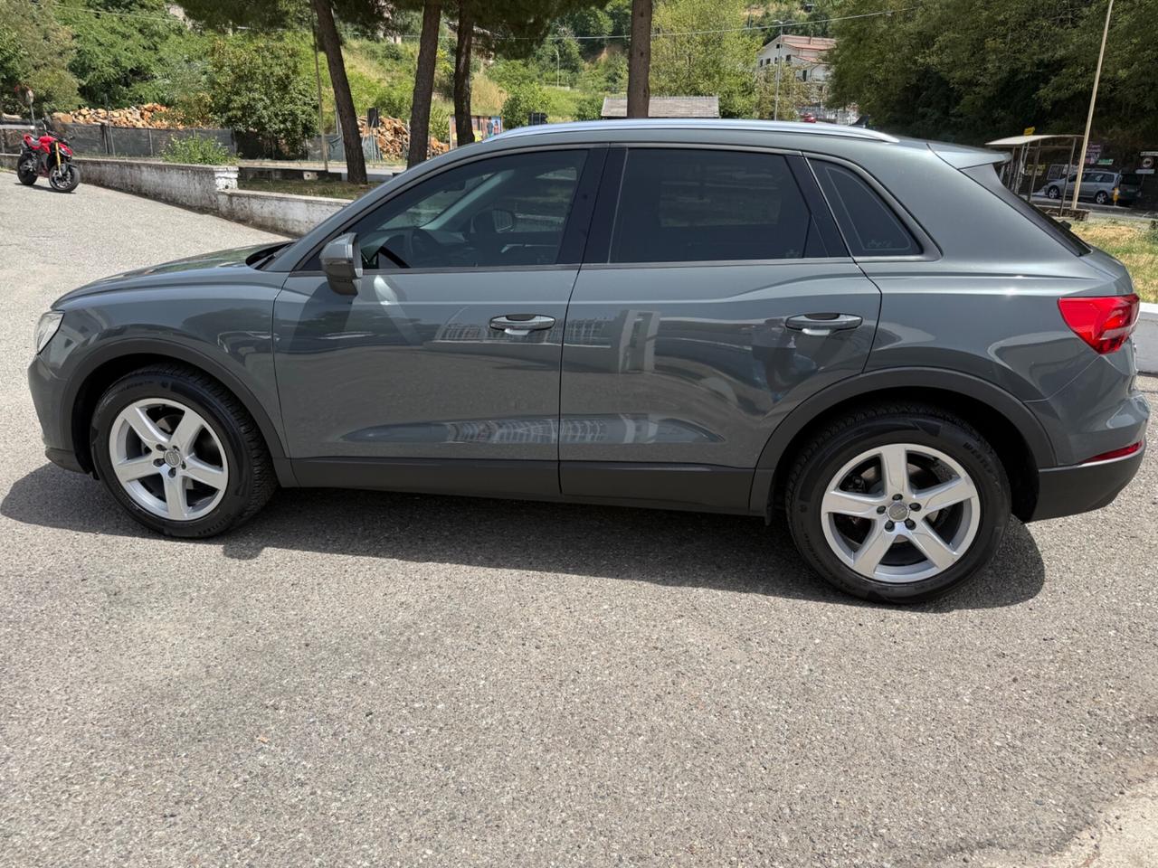 Audi Q3 35 TDI S tronic Business Advanced