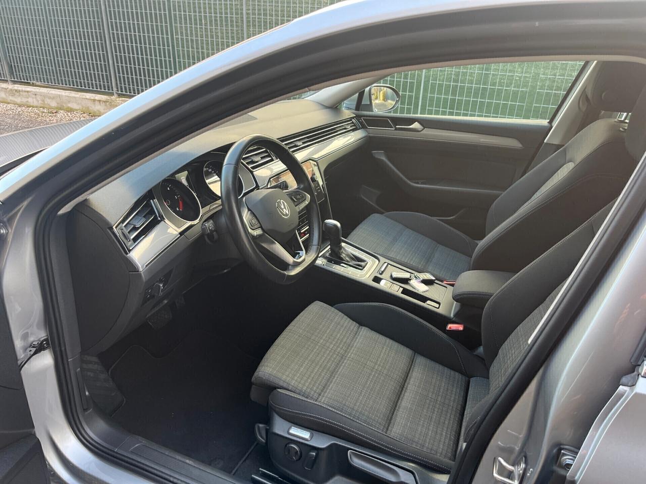 Volkswagen Passat Variant 2.0 TDI SCR EVO DSG Business 04/2021