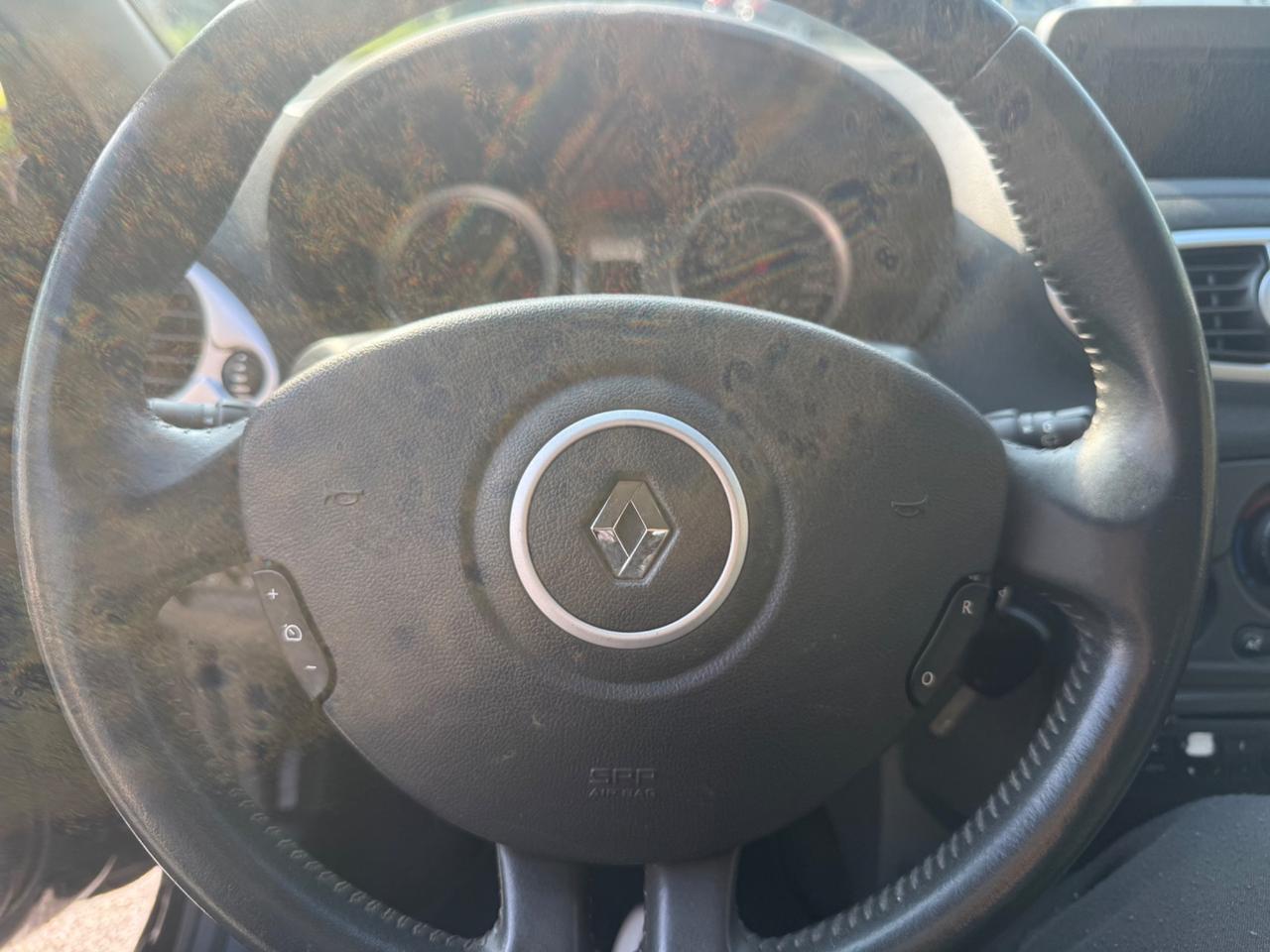 Renault Clio 1.2 16V 5 porte Luxe