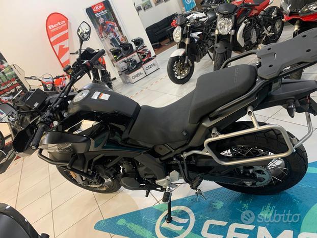 Cfmoto 700mt ADV