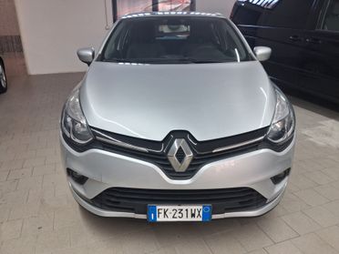 Renault Clio dCi 8V 90 CV EDC Start&Stop 5 porte Energy Duel