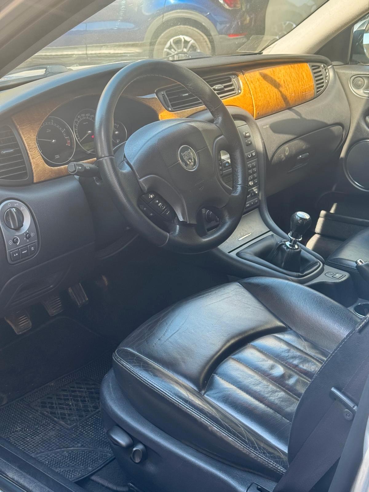 Jaguar X-Type 2.0D cat Executive EU3