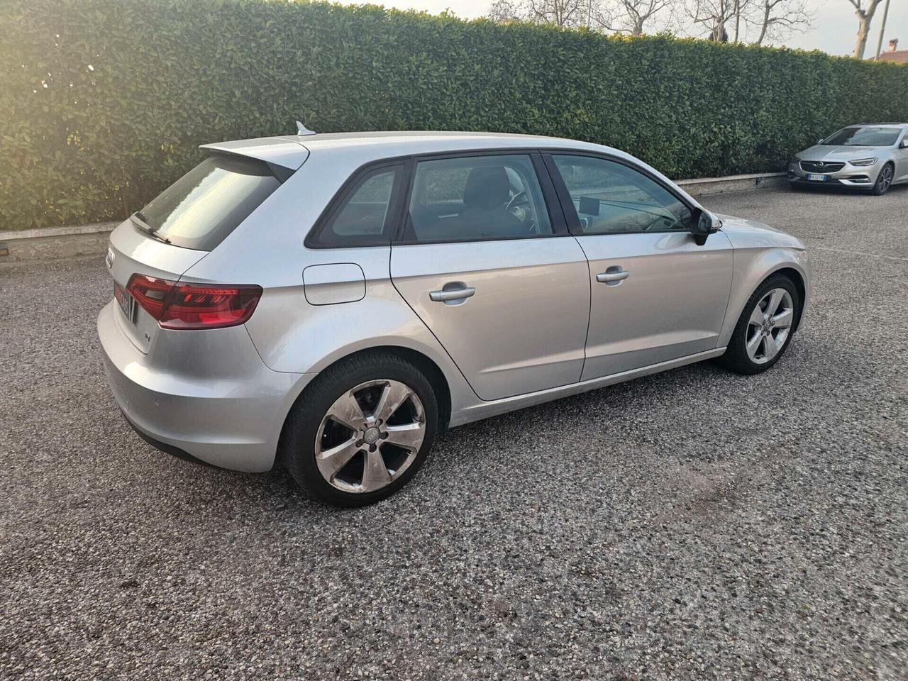 Audi A3 SPB 1.6 TDI clean diesel S tronic Ambition