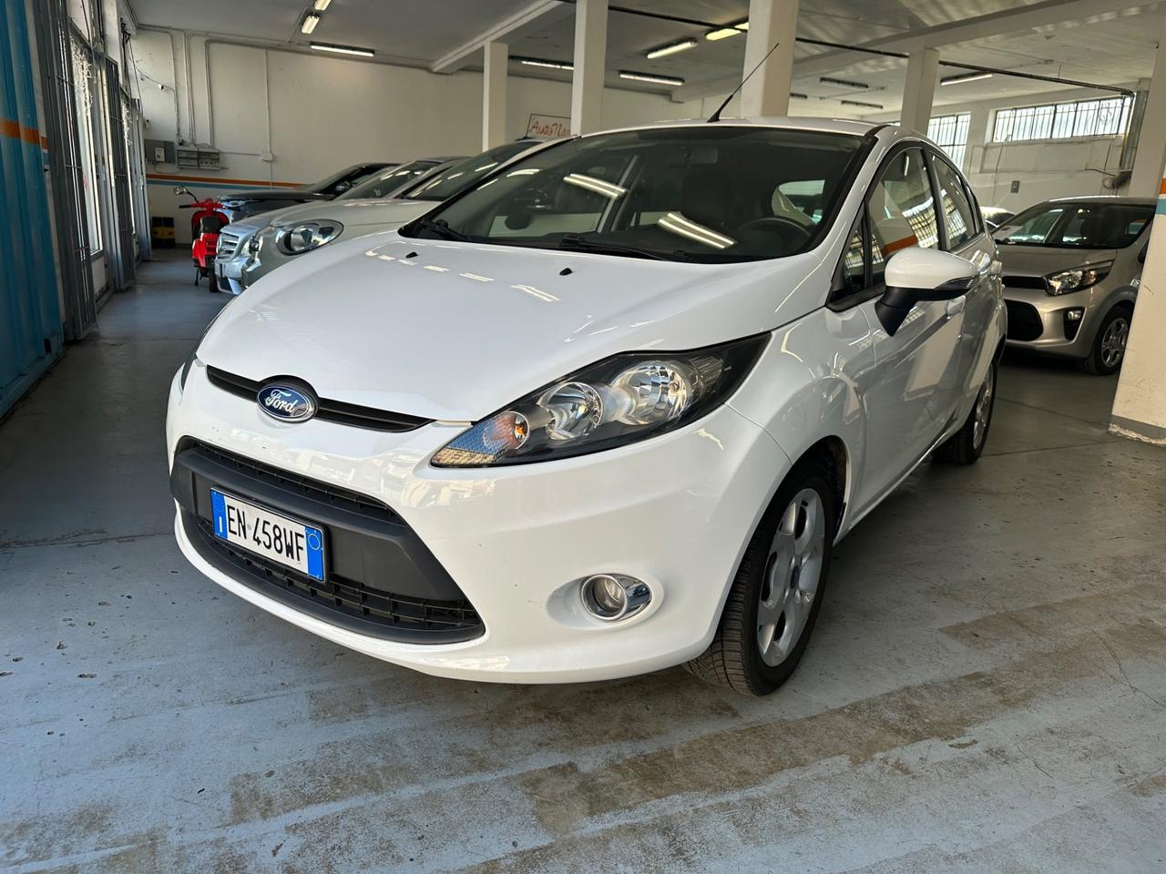 Ford Fiesta 1.2 60CV 5p. - Autonavigli