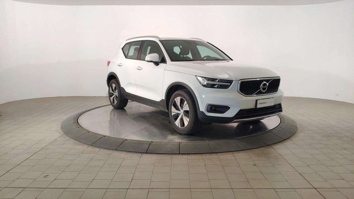 VOLVO Xc40 T2 Geartronic Momentum Pro N-1