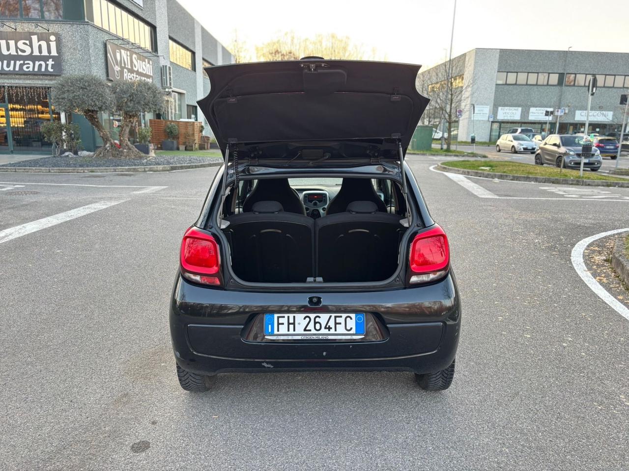 Citroen C1 VTi 68 ETG 3 porte Shine