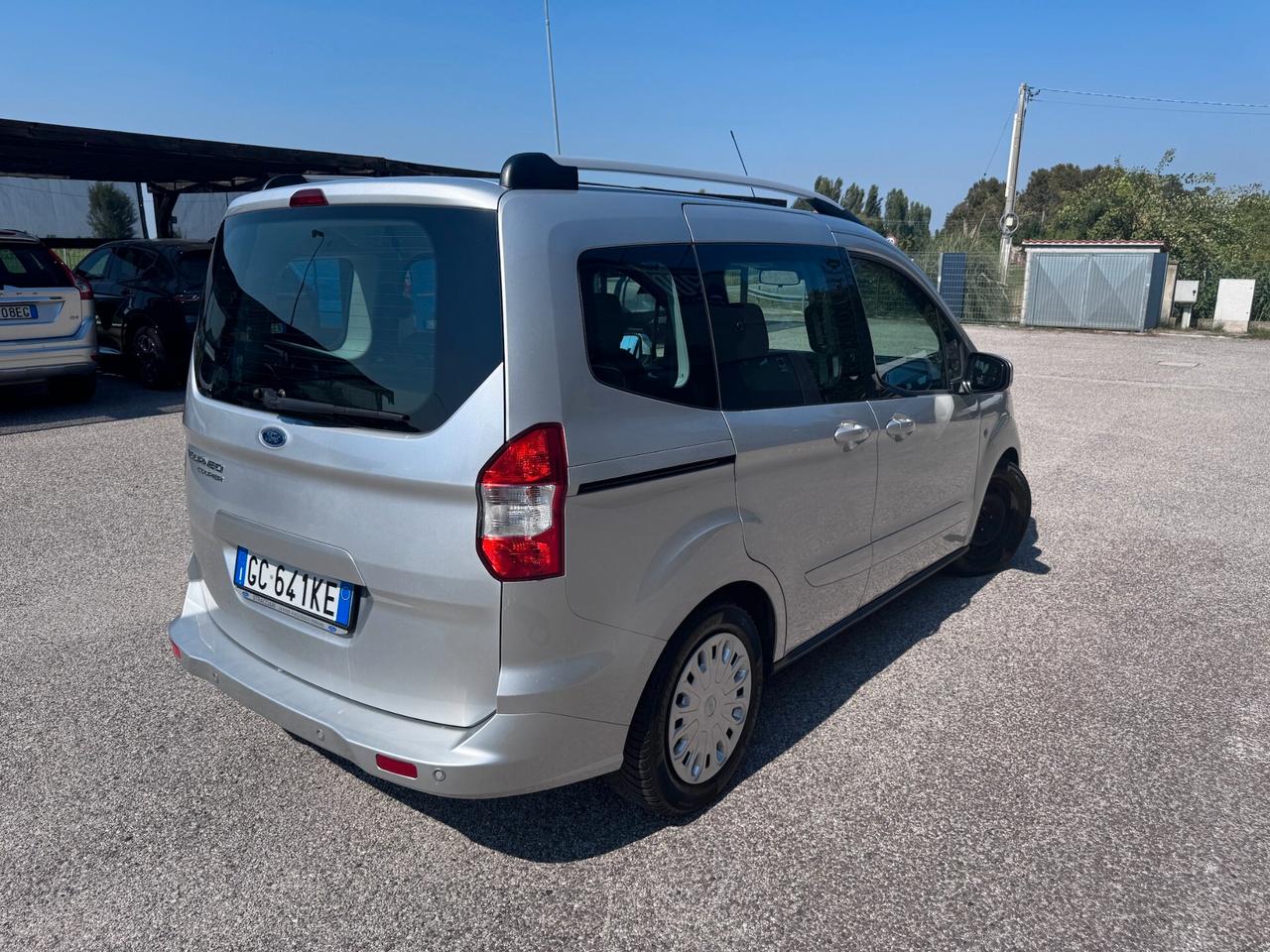Ford Tourneo Courier 1.5 TDCI 100 CV S&S Plus