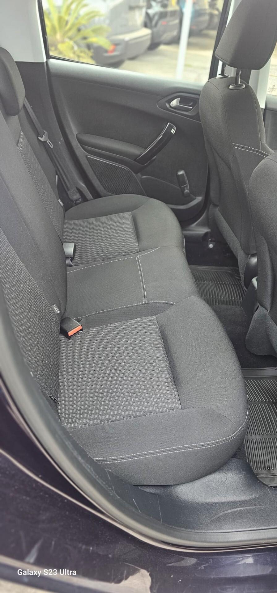 Peugeot 208 BlueHDi 75 5 porte autocarro n1