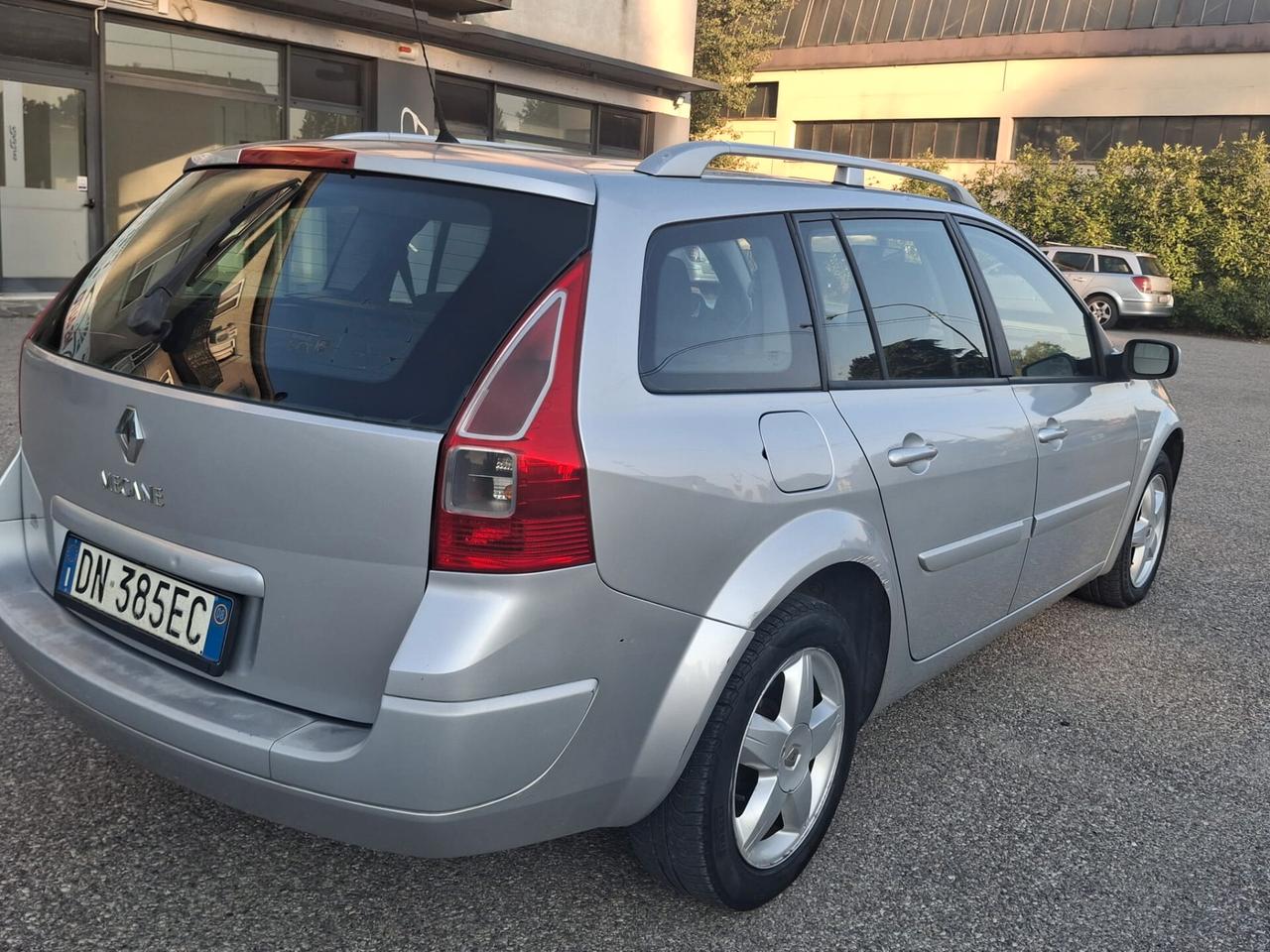 Renault Megane Mégane 1.5 dCi/85CV Grandtour Serie Speciale