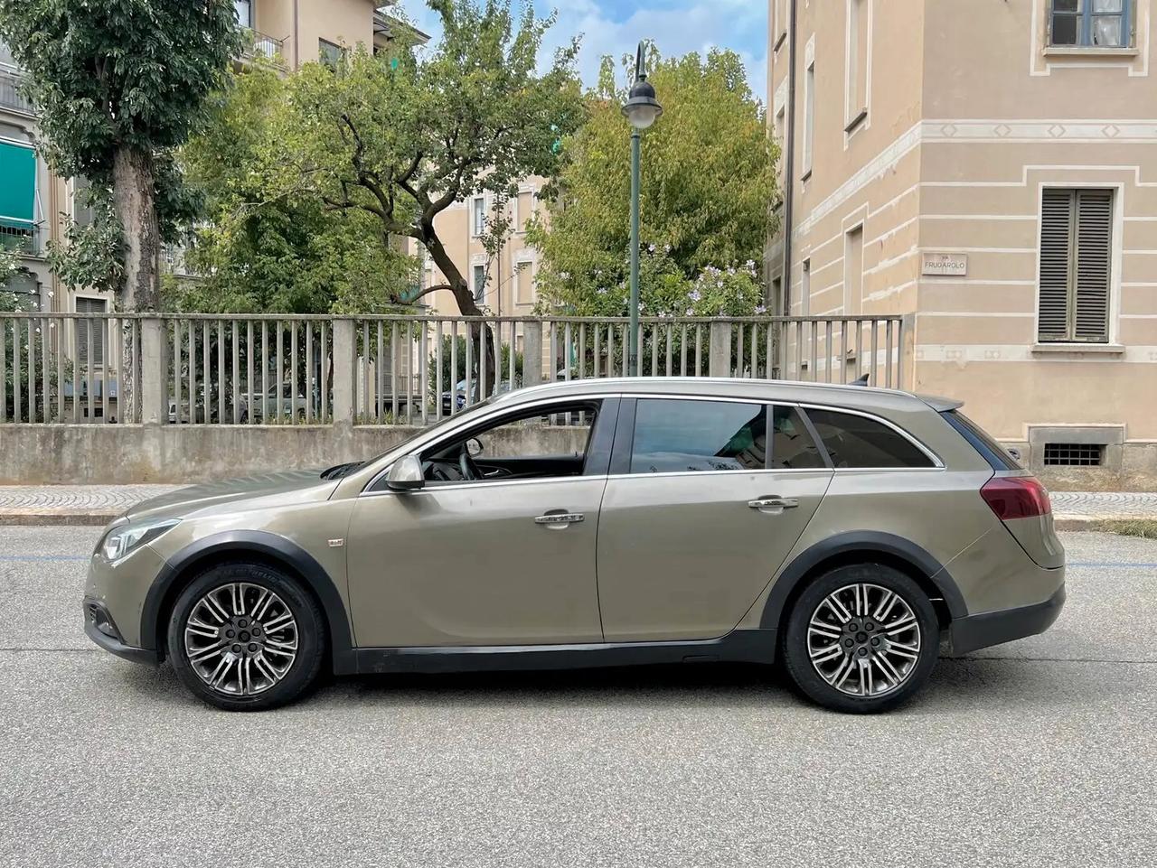 Opel Insignia Country Tourer 2.0 CTDi Bi-Turbo 195cv aut. 4x4 Business