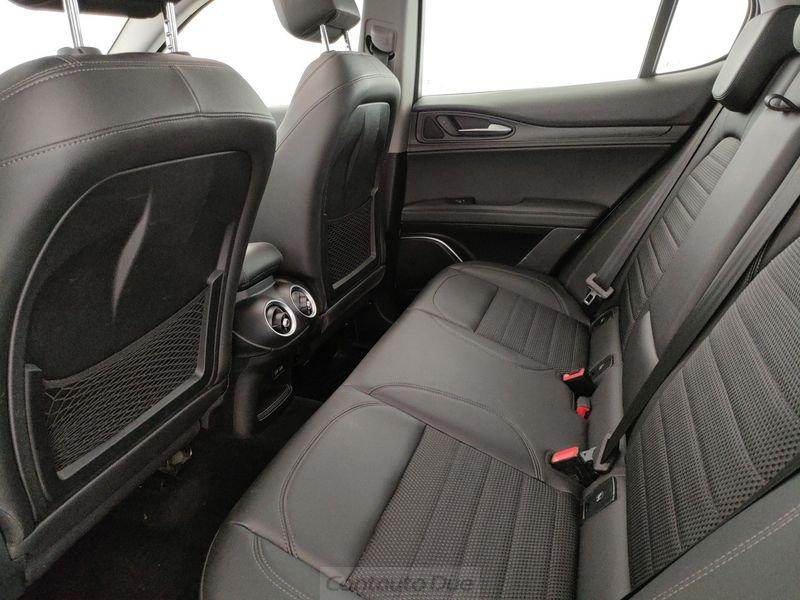 Alfa Romeo Stelvio 2.2 Turbodiesel 210 CV AT8 Q4 Super