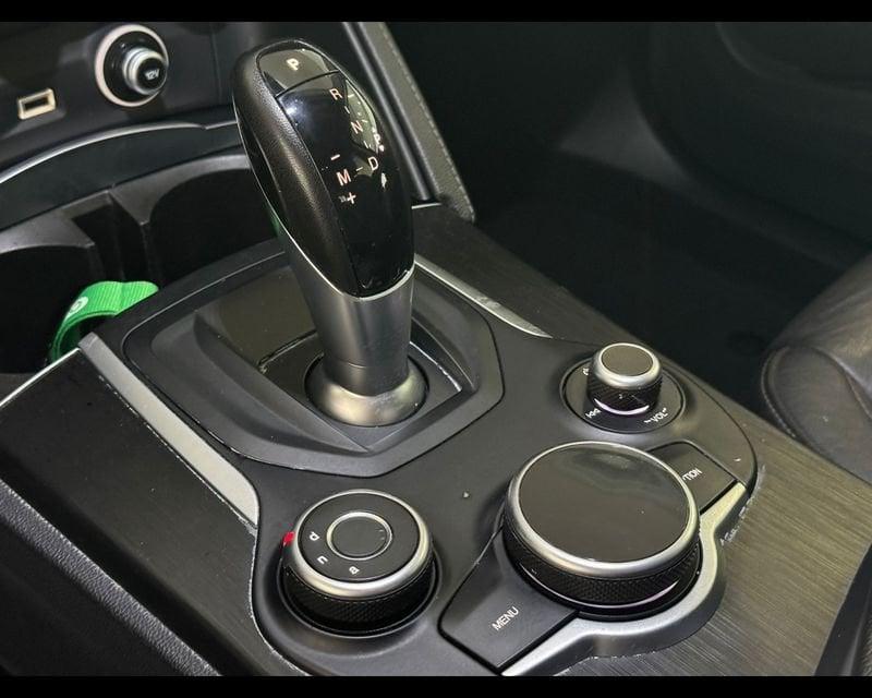 Alfa Romeo Stelvio 2.2 Turbodiesel 180 CV AT8 Q4 Super