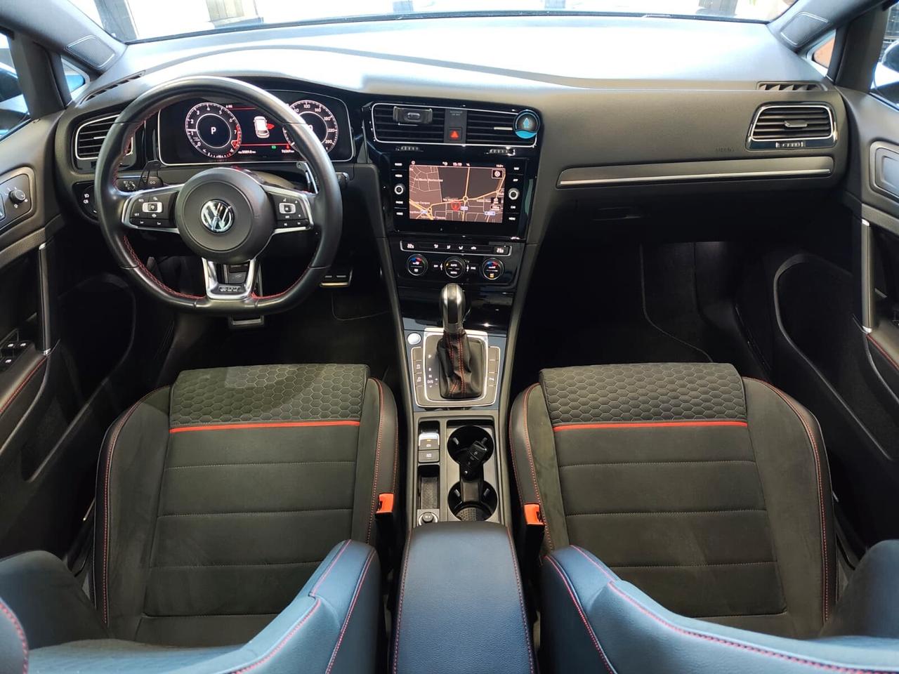 Volkswagen Golf GTI Performance 245CV DSG