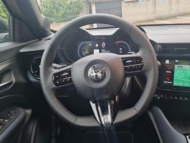 ALFA ROMEO Junior 1200 HYBRID 145CV AUT