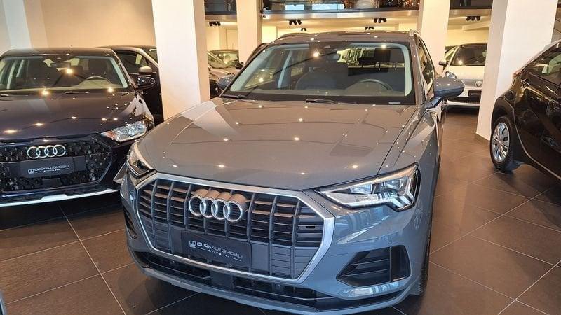 Audi Q3 35 TDI S tronic Business