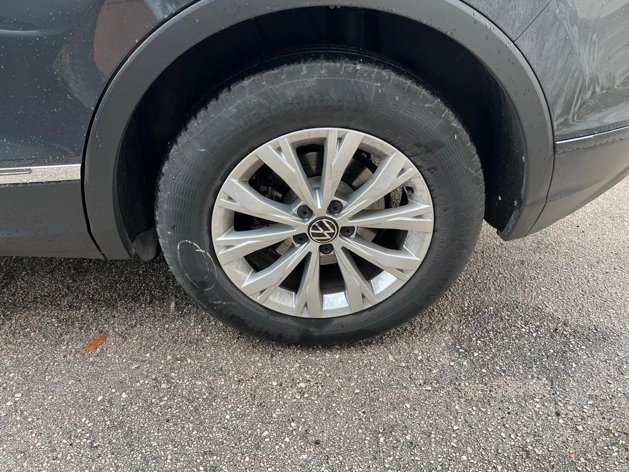 Volkswagen Tiguan 2.0 TDI SCR DSG 4MOTION Business BMT