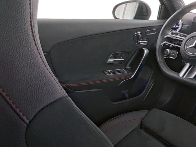 Mercedes-Benz Classe A 180 Automatic Advanced Plus AMG Line Night