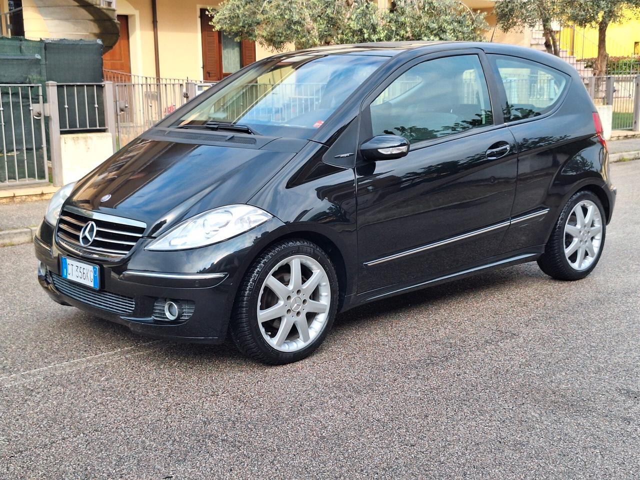Mercedes-benz A 170 Coupé Avantgarde GPL TETTO CAMBIO AUTOMATICO 7G NEOPATENTATI